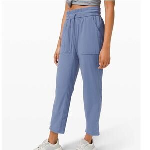 LULULEMON  Beyond the Studio Pullon Adjustable Crop Pants Water Drop Blue 10